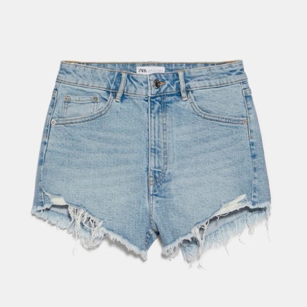 Zara Hi Rise Denim Shorts in Light Blue - Size 28 (US 6)